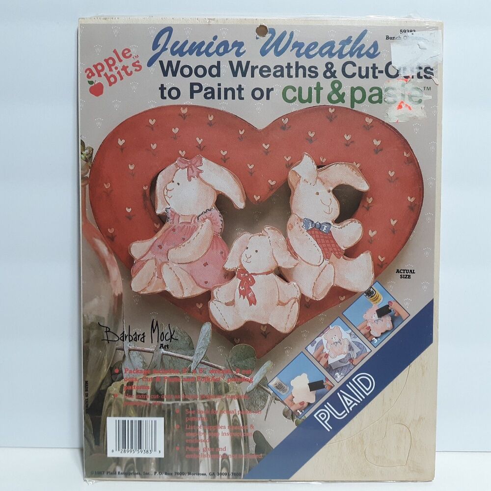 Vintage Apple Bits Wooden Wreath Craft Kit Hearts Bunnies Rabbits Decoration